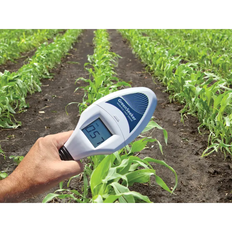 GreenSeeker_Handheld_In_Field_RGB_web_jpg