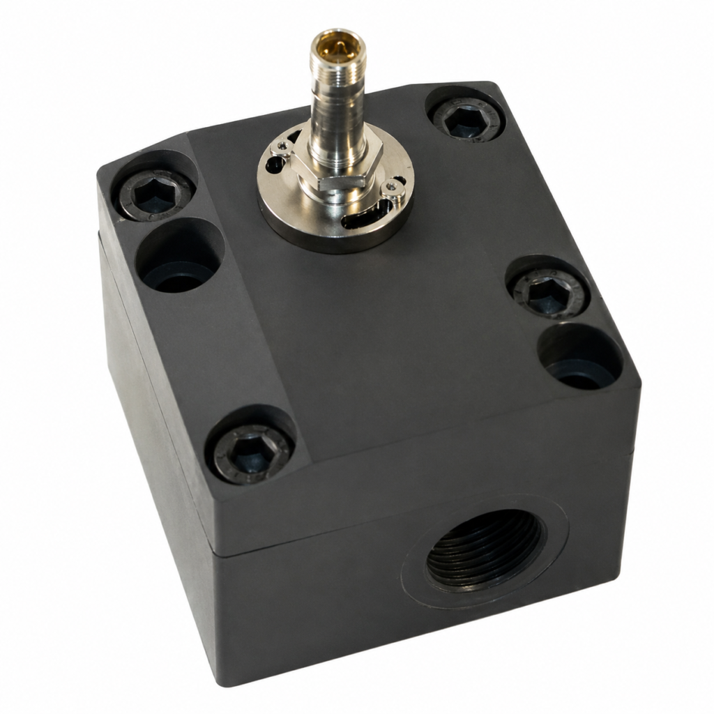 Black LABO-VHZ-IUFC gearwheel volumeter with threaded process port and stainless steel M12×1 connector mounted on top.